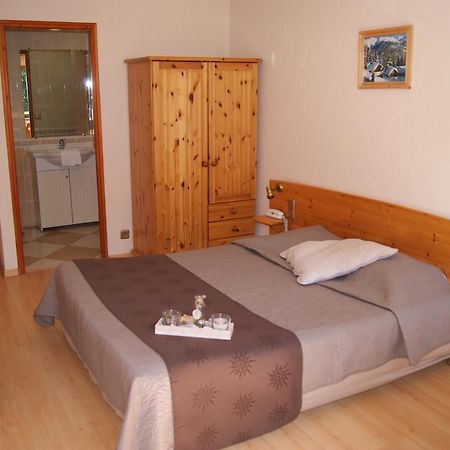 Anais Hotel Viviers-du-Lac Ngoại thất bức ảnh