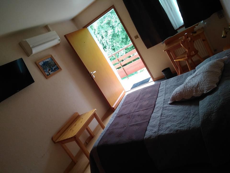 Anais Hotel Viviers-du-Lac Ngoại thất bức ảnh
